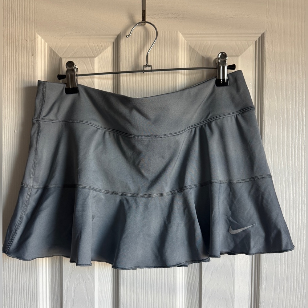 NIKE VINTAGE Gray Skort Athletic Golf Running Low Rise Skirt Shorts Pleated Sz M